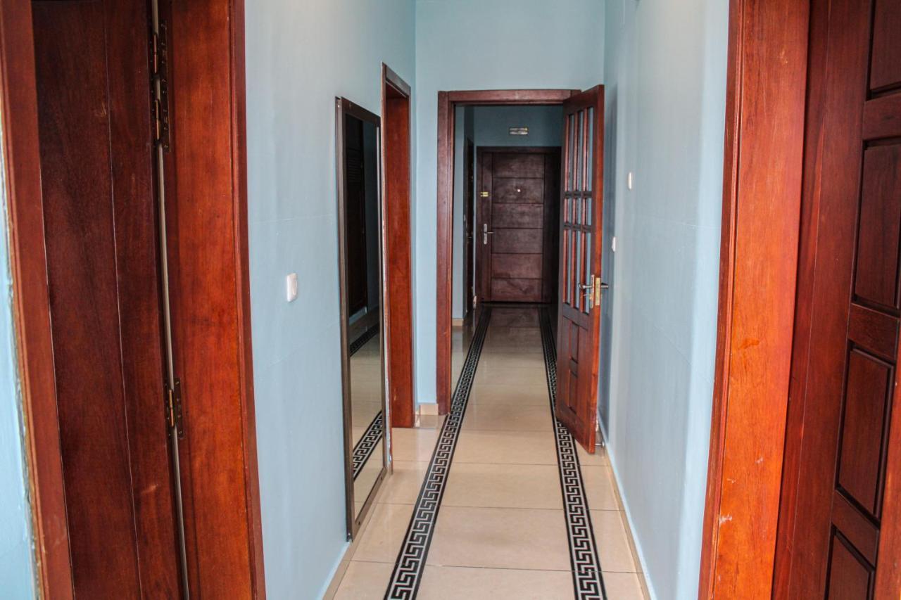 Residence Le Carat Bonapriso Douala Esterno foto