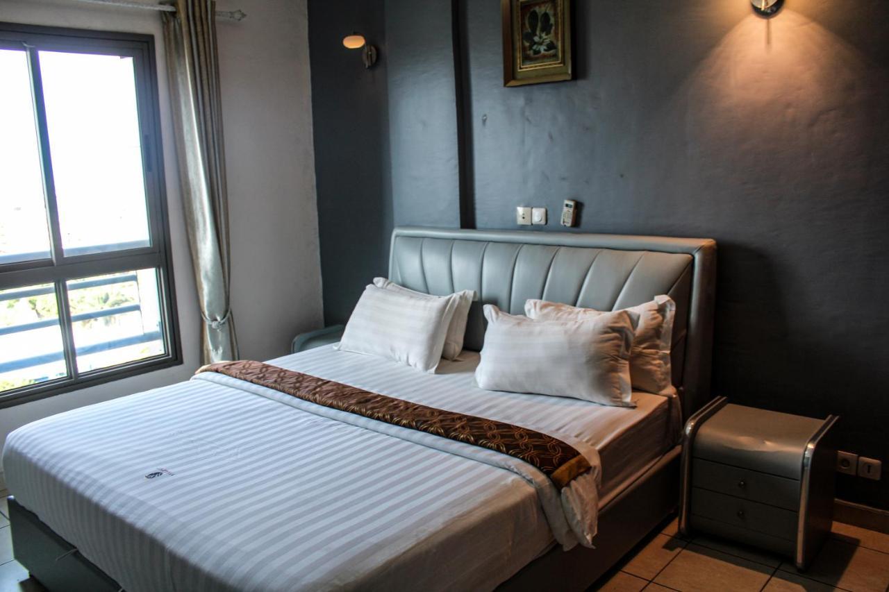 Residence Le Carat Bonapriso Douala Esterno foto