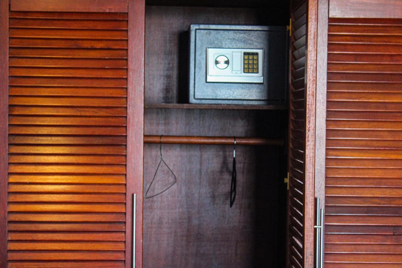 Residence Le Carat Bonapriso Douala Esterno foto